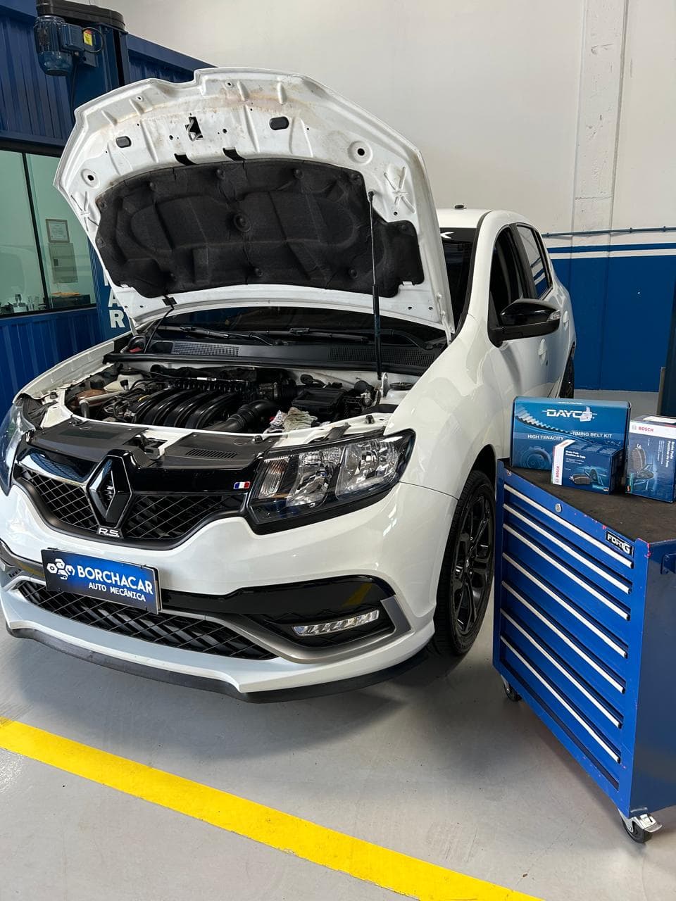 renault sandero na oficina borchacar mecanica em cascavel